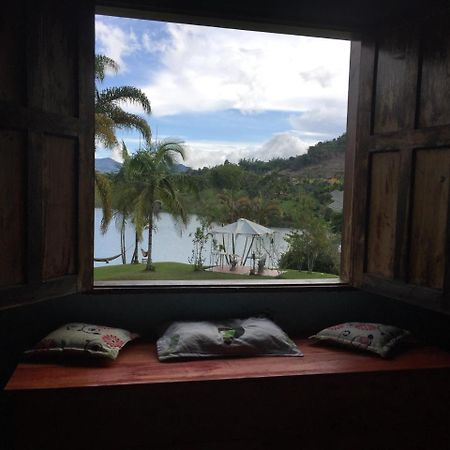 Casa Finca Tipica The Lake Hotel Guatape Exterior photo