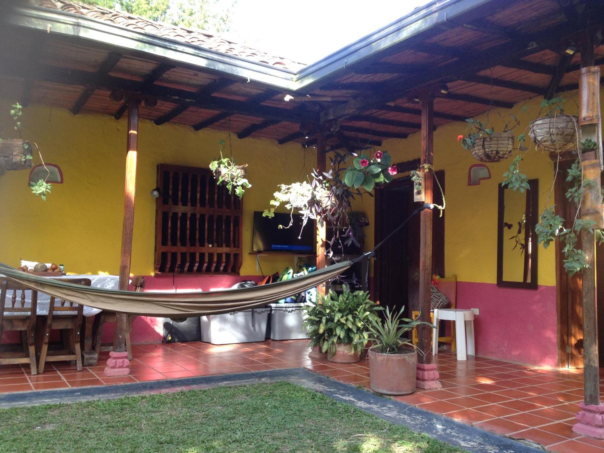 Casa Finca Tipica The Lake Hotel Guatape Exterior photo