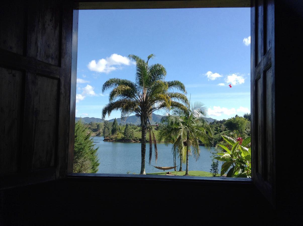 Casa Finca Tipica The Lake Hotel Guatape Exterior photo